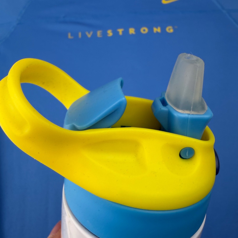 Nike Livestrong Dri-FIT Running Shirt Athletic Training Top Large + To Go Cup - Picture 11 of 14